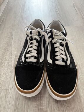 Vans Old Skool Stacked Black & White Platform  Gum Sole Sneaker - 8.5